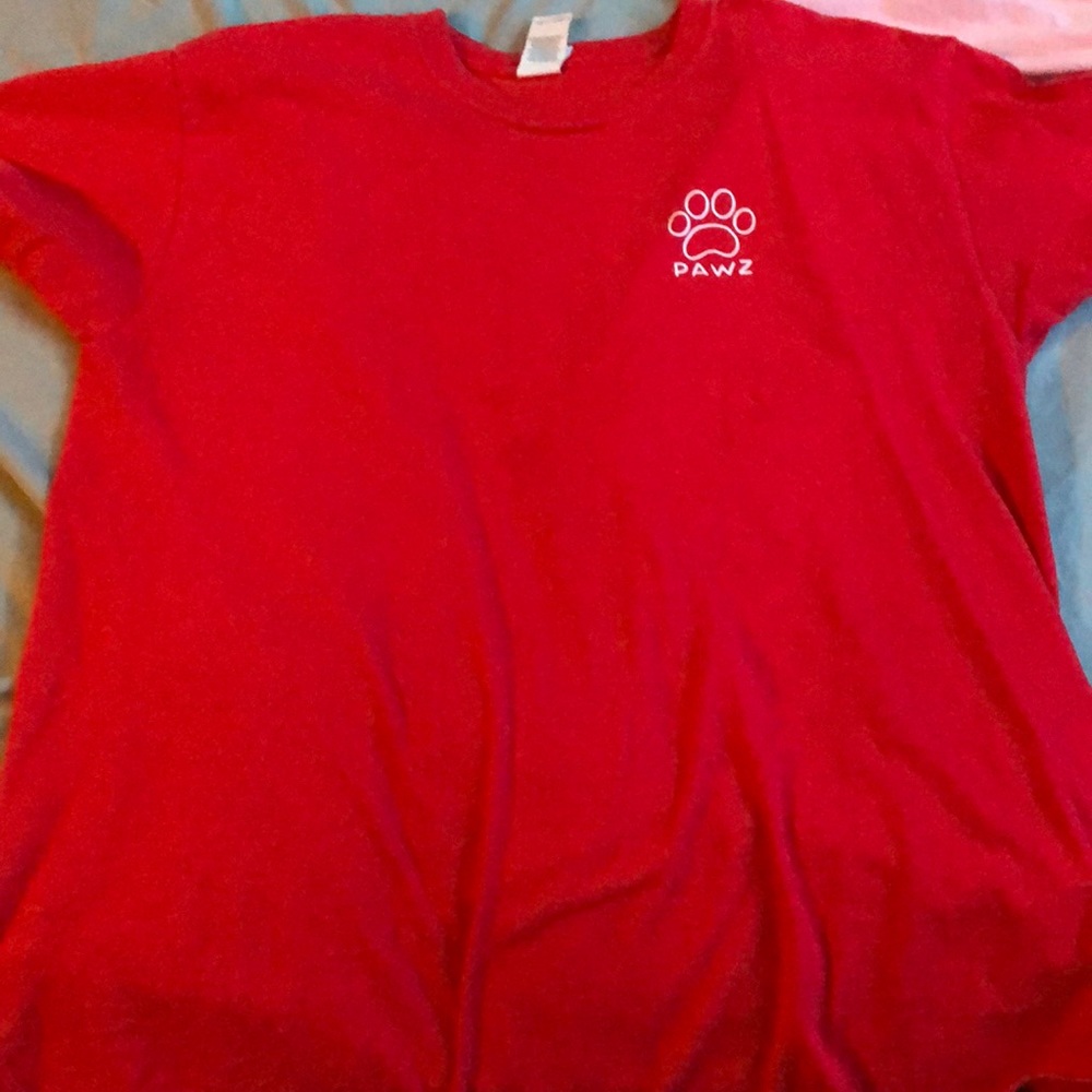 red pawz tshirt